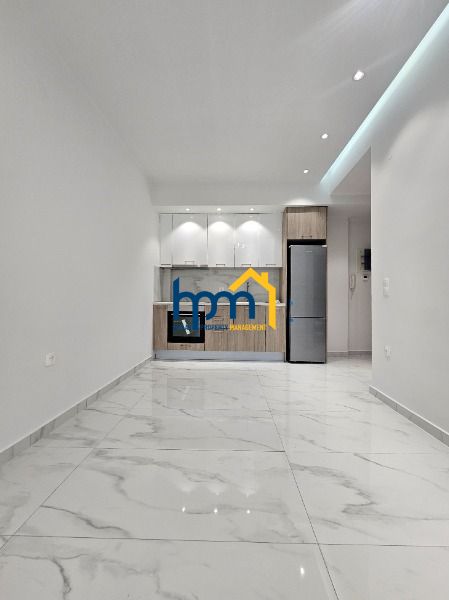 (For Sale) Residential Building || Analipsi - Mpotsari - Nea Paralia / Nea Paralia - 25sq 1B/R, 110000&euro;