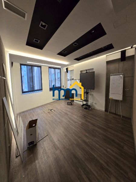 (To Rent) Commercial Office || Kentro / Sintagma - 200sq 4000€