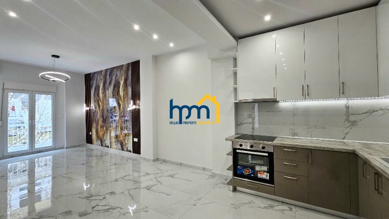 (For Sale) Residential Building || Analipsi - Mpotsari - Nea Paralia / Nea Paralia - 65sq 2B/R, 175000&euro;