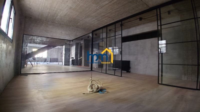 (To Rent) Commercial Office || Voulgari - Ntepo - Martiou / Voulgari - Agios Eleftherios - 370sq 2700&euro;