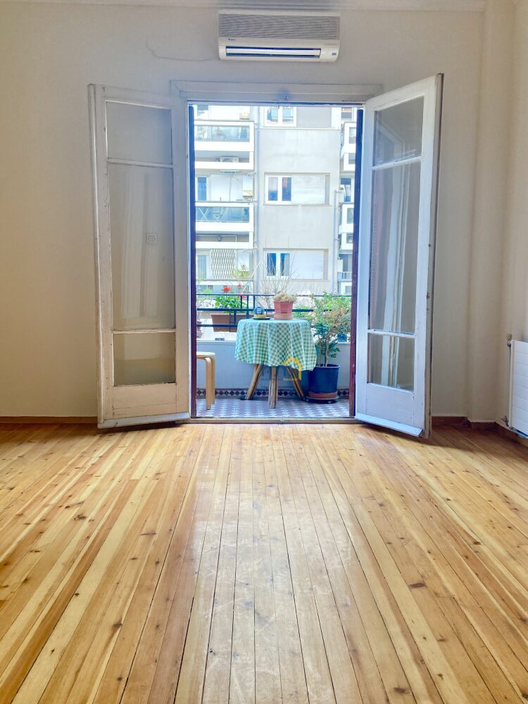 (for sale) Residential Apartment || Thessaloniki Center / Center of Thessaloniki - 110.0sq.m, 2 B/R,350.000€