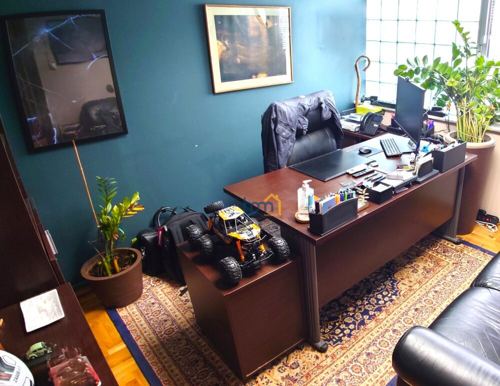 Επαγγελματικός Χώρος Γραφείο || Καλαμαριά / Βυζάντιο - 180τ.μ, Ημιώροφος, 2000€