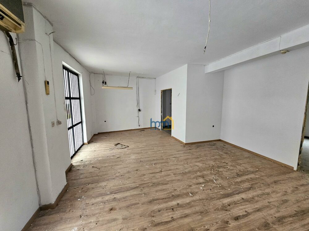 (Προς Ενοικίαση) Επαγγελματικός Χώρος | Εύοσμος – 475 τ.μ., ισόγειο - 1ος - υπόγειο, ασανσέρ, τριφασικό ρεύμα, 2.200€