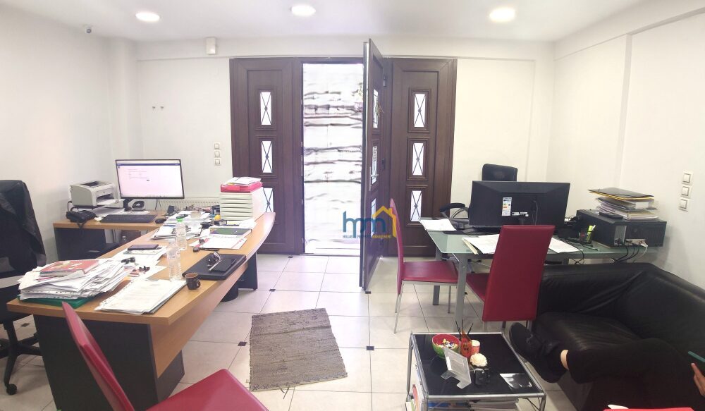 Επαγγελματικός χώρος - Γραφείο / Καλαμαριά - Βότση / 100τ.μ. 800€