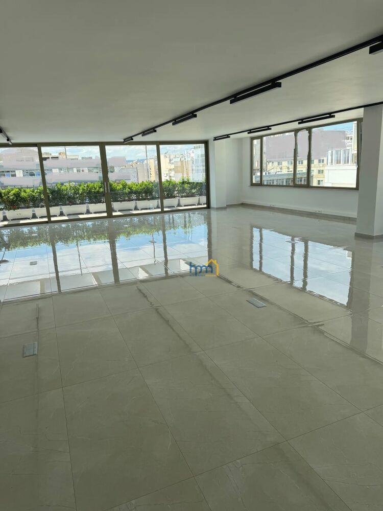 (for rent) Commercial Office || Athens south suburbs / Nea Smyrni - 190.0sq.m, 3.800€
