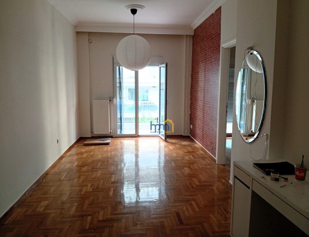 (To Rent) Residential Building || Analipsi - Mpotsari - Nea Paralia / Nea Paralia - 70sq 2B/R, 570&euro;