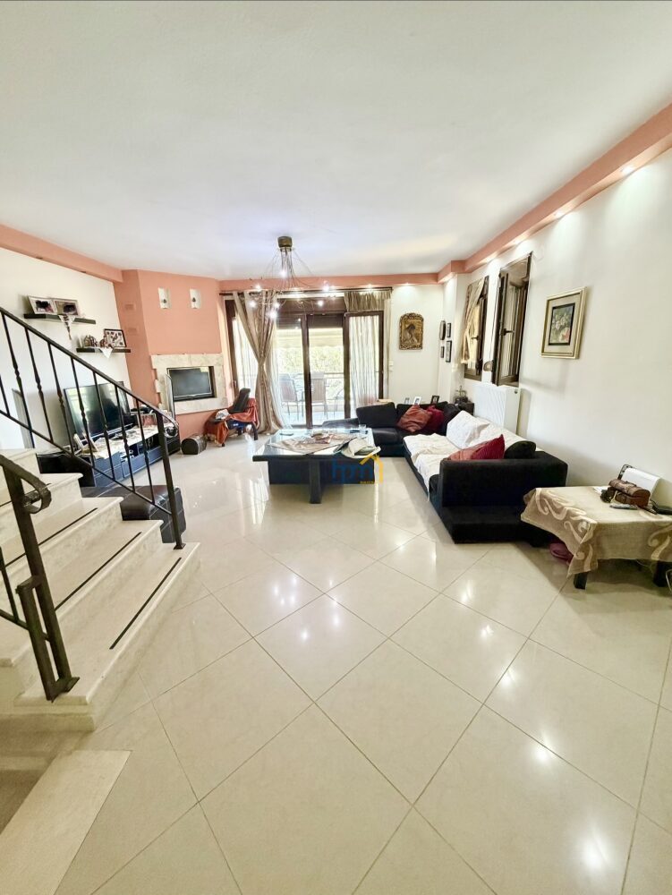 (for sale) Residential Maisonette || Thessaloniki Suburbs / Thermi - 210.0sq.m, 4 B/R,420.000€