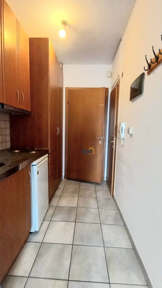 (for rent) Residential Studio || Thessaloniki Center / Faliro - Ippokratio - 32.0sq.m, 1 B/R,400€